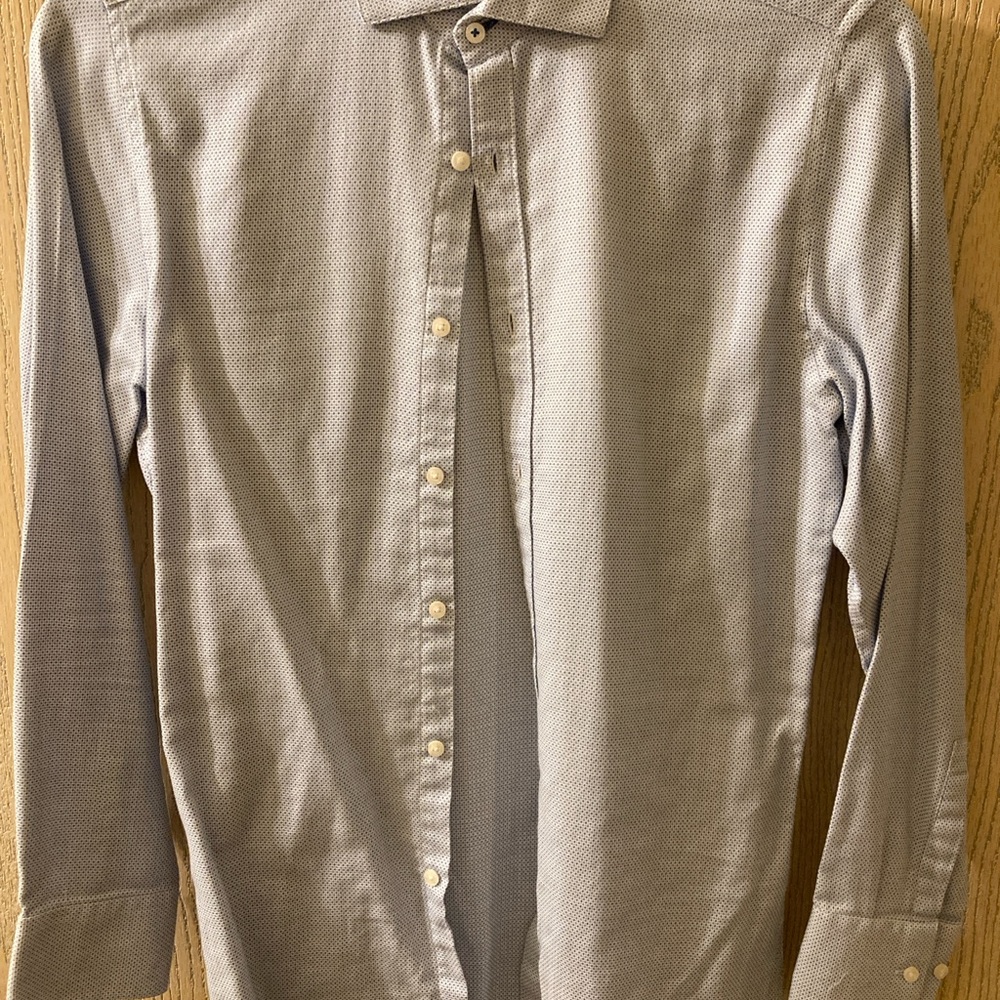 Vince Camuto blue and white slim fit size S LS button down